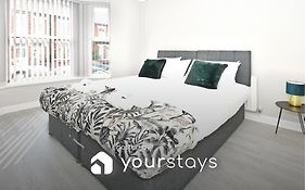 Heathfield House By Yourstays - Four Bedroom House In Crewe
